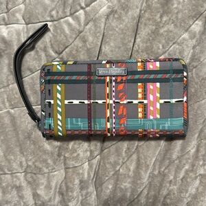 Vera Bradley Midtown RFID Wristlet-City Plaid